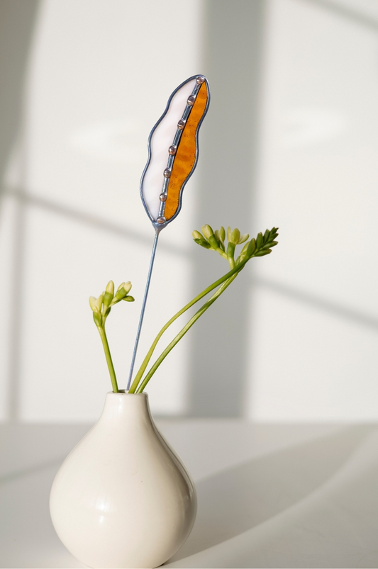 Glass Seed Pea Pod - Pale & Deep Purple