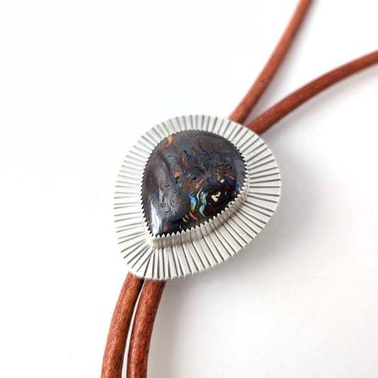 Koroit Opal Statement Bolo