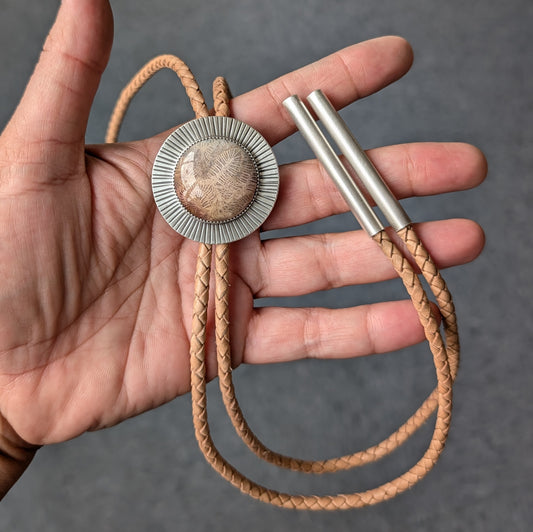 Fossilized Coral Statement Bolo