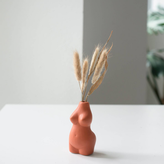 Curvy Bud Vase - Clay