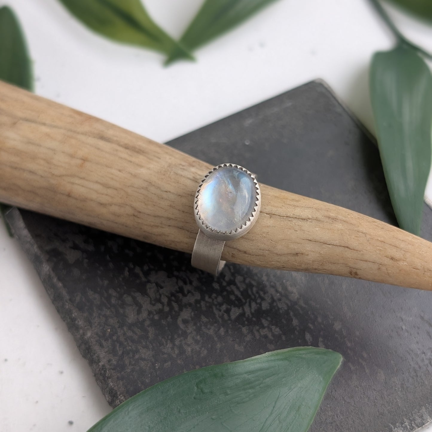 Rainbow Moonstone + Sterling Silver : Size 6.5