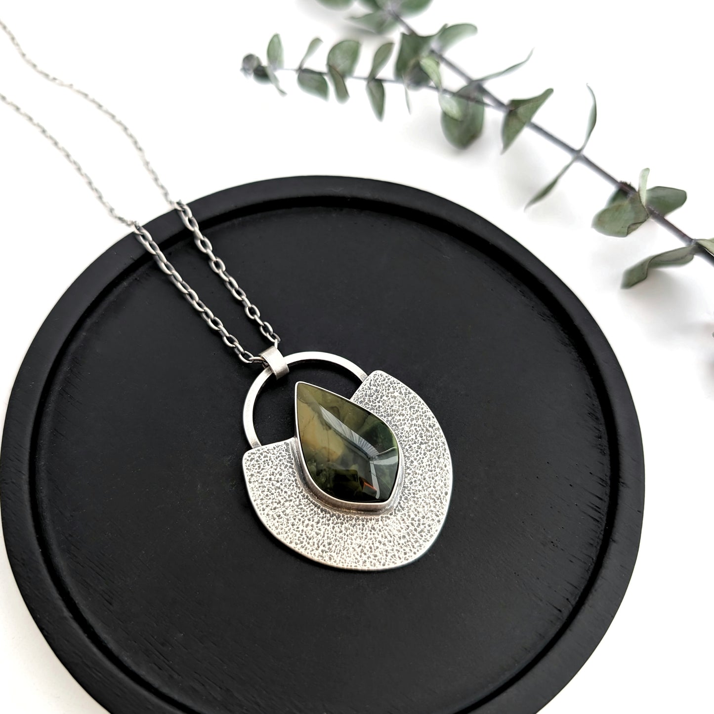 Morrisonite Jasper Pendant Necklace